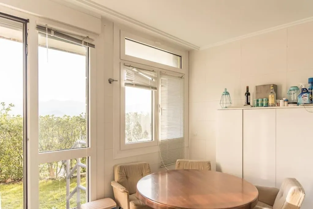 Flat With 160 M Of Garden, Sea Views Bilbao-Getxo 아파트 0*, 게초